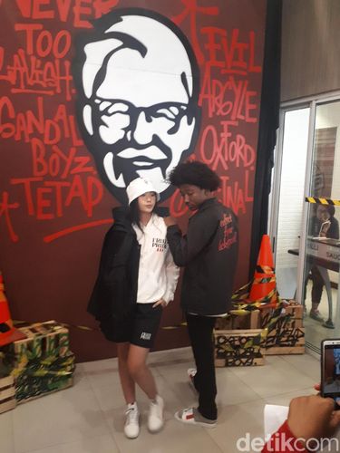 Sneakers KFC Karya Brand Lokal Indonesia Dilelang Mulai Rp 2 Jutaan