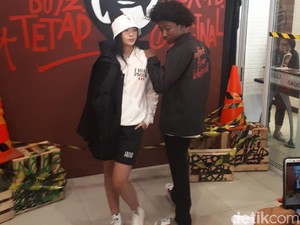 Sneakers KFC Karya Brand Lokal Indonesia Dilelang Mulai Rp 2 Jutaan