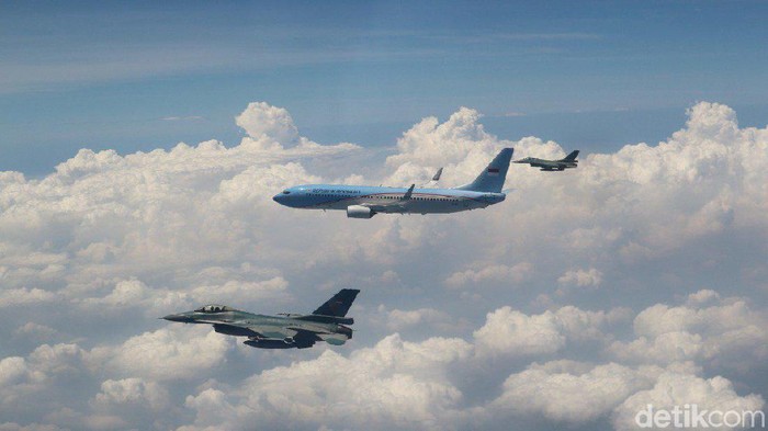 TNI AU