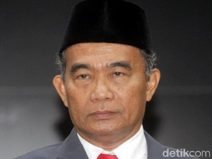 Optimistis dengan Nadiem, Menko PMK: Presiden Butuh Pemain Lincah-Cepat