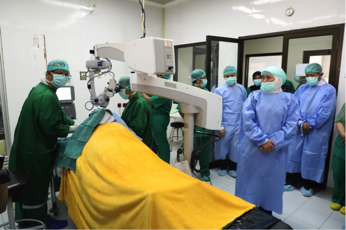 Khofifah Gelar Operasi Gratis Wujudkan 2023 Jatim Bebas Katarak