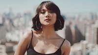 Selain memiliki suara indah, penyanyi yang akrab disapa Lala itu juga seksi. Foto: Dok. Instagram