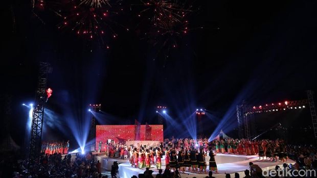 Meriahnya Pembukaan Festival F8 Makassar 