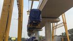Akhirnya! Kereta LRT Jabodebek Tiba di Jakarta