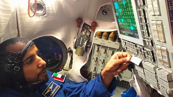 Ia dilatih di Yuri Gagarin Cosmonaut Training Centre di Rusia untuk persiapan ke angkasa. Foto: Instagram