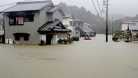 Badan Meteorologi Jepang (JMA) telah mengeluarkan peringatan akan terjadinya angin kencang, gelombang tinggi, tanah longsor dan banjir serius untuk banyak wilayah di Honshu. (Foto: AP)