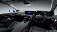 Sejak diluncurkan tahun 2014 Mirai telah terjual sebanyak 10 ribu unit secara global. Meski belum banyak tentu mobil ini menjadi salah satu pelopor dan ambil andil dalam mereduksi polusi udara tanpa mengurangi kebutuhan akan mobilitas manusia. Istimewa/Dok. Toyota.