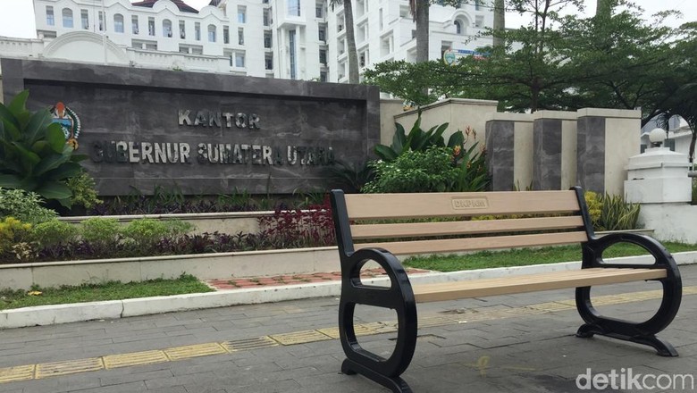 55 Kursi Kantor Jalan Nias Surabaya Gratis