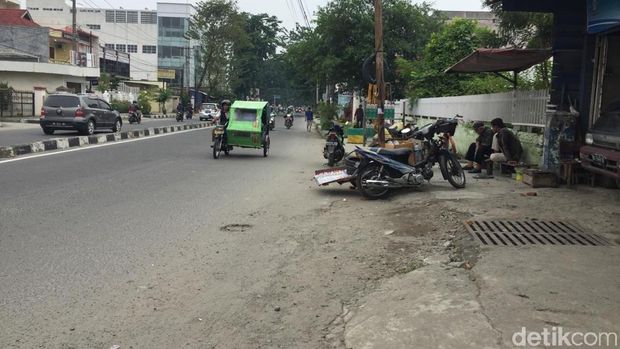 Trotoar di Medan Sumut