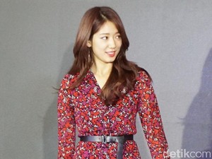 Hamil Muda Seperti Park Shin Hye, Tanda-tanda Ini Harus Diperhatikan