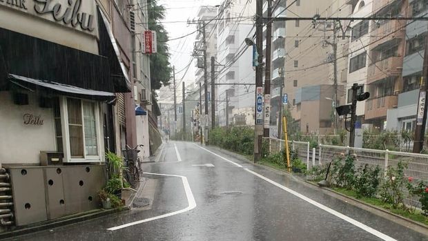 Suasana dekat Stasiun Otsuka (istimewa)