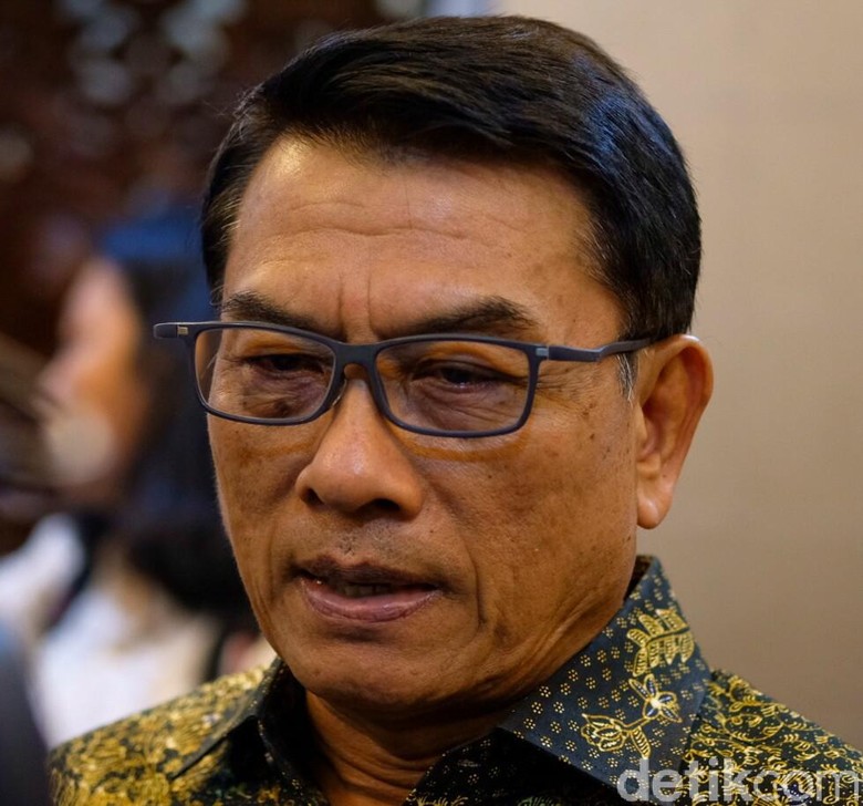 Moeldoko Imbau Semua Pihak Tahan Diri Tak Demo Saat Pelantikan Jokowi Moeldoko Imbau Semua Pihak Tahan Diri Tak Demo Saat Pelantikan Jokowi