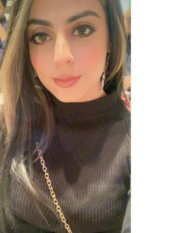 Yashma Gill jadi perbincangan karena ceritanya menjadi seorang mualaf. Aktris drama itu pun mengaku jika sebelumya tidak memiliki agama. Dalam sebuah talkshow, ia membagi pengalaman spiritualnya. Foto: Instagram @yashmagillofficial