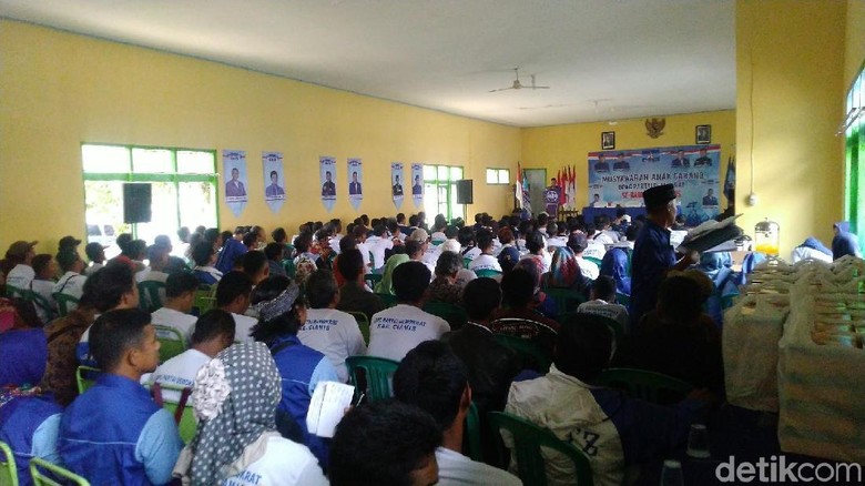 Partai Demokrat Ciamis Biayai Kader Ikut Program Paket C Partai Demokrat Ciamis Biayai Kader Ikut Program Paket C