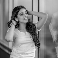 Setelah melakukan semuanya dan memberikan seluruh jiwaku, saat Ramadan berakhir, aku bilang ke Warda bahwa aku sudah memberikan 100% tapi kenapa aku tidak mendapatkan petunjuk apapun, ucap wanita kelahiran 20 November 1989 itu. Foto: Instagram @yashmagillofficial