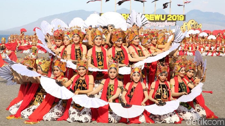 Kisah Panji Sunangkoro yang Jadi Tema Festival Gandrung Sewu 2019 Kisah Panji Sunangkoro yang Jadi Tema Festival Gandrung Sewu 2019