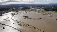 Topan Hagibis membanjiri beberapa kawasan Jepang bagian pusat dan timur. Beberapa daerah pun banjir (Kyodo/via REUTERS ATTENTION EDITORS)