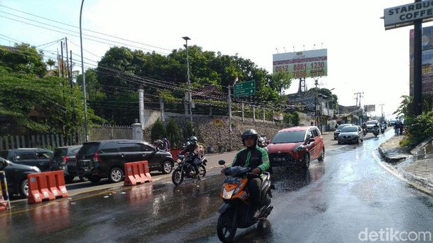 Sistem 2-1 Akan Gantikan Buka-Tutup Jalur di Puncak, Apa Kata Pengendara?