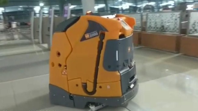 Tukang Pel Hingga Customer Service Bandara Soetta Digantikan Robot