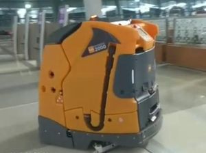 Tukang Pel Hingga Customer Service Bandara Soetta Digantikan Robot