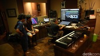 Ada juga sebuah studio tempat Anang berkarya. Foto: (Foto: Hanif Hawari/detikcom)
