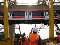 Sentuhan Asing di Proyek Kereta LRT Jabodebek