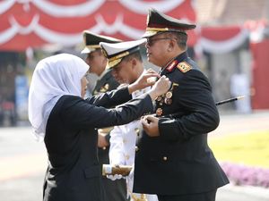 Dapat Penghargaan Jer Basuki Mawa Beya, Ini Kata Kapoda Jatim