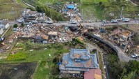 18 orang dilaporkan tewas akibat terjangan Topan Hagibis.