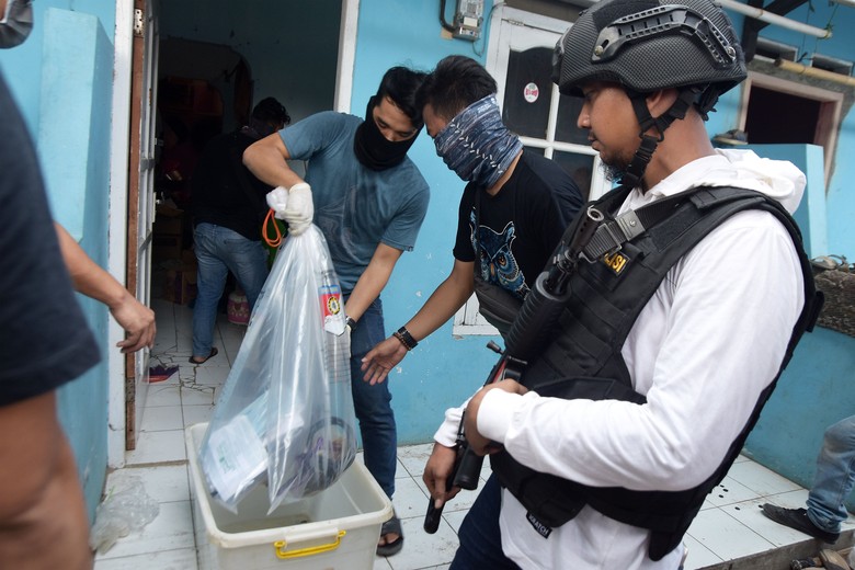 Tersangka Teroris Tambun dari Khilafatul Muslimin, Kelompok Apa Itu? Tersangka Teroris Tambun dari Khilafatul Muslimin, Kelompok Apa Itu?