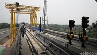 Rencananya kereta itu dirancang memiliki kapasitas maksimal ditumpangi 1308 orang penumpang. 