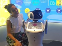 Tukang Pel Hingga Customer Service Bandara Soetta Digantikan Robot