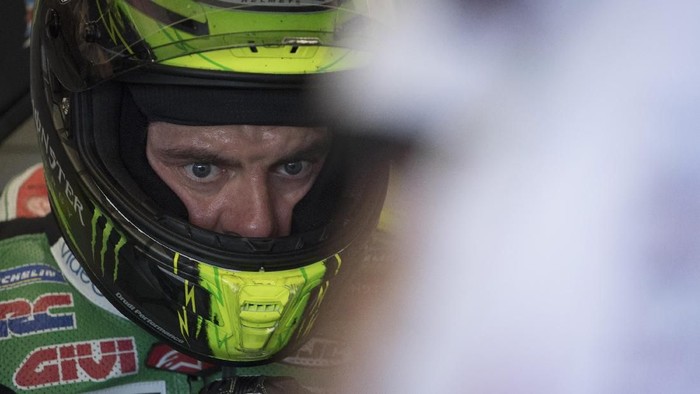 MISANO ADRIATICO, ITALY - SEPTEMBER 14: Cal Crutchlow of Great Britain and LCR Honda 
 looks on in box during the MotoGp of San Marino - Qualifying at Misano World Circuit on September 14, 2019 in Misano Adriatico, Italy. (Photo by Mirco Lazzari gp/Getty Images)