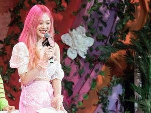Upacara Pemakaman Sulli Digelar Tertutup Pagi Ini