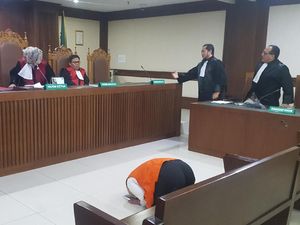 Pemviral Video Penggal Jokowi yang Divonis Bebas Langsung Sujud Syukur