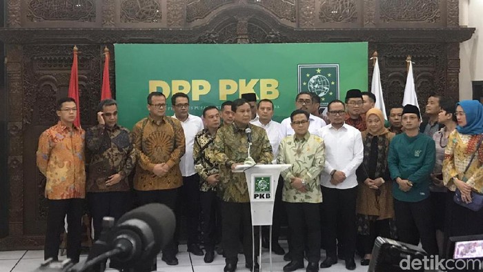 Dapat Sinyal Gabung Koalisi, Prabowo: Hak Prerogatif Presiden