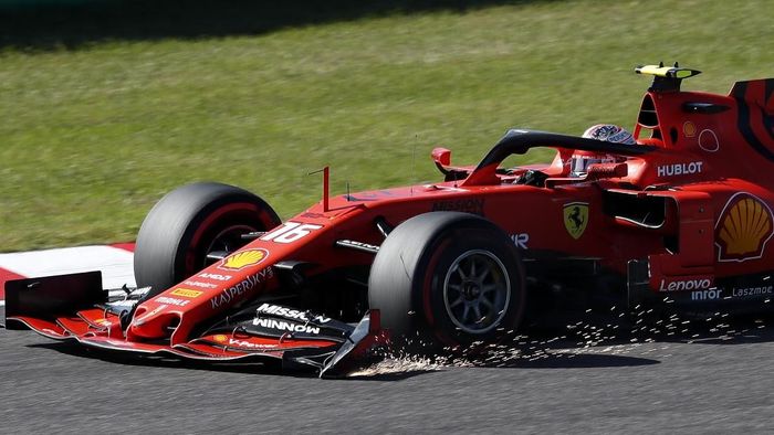 Charles Leclec kena penalti dan potong poin di GP Jepang (Issei Kato/REUTERS) Charles Leclec kena penalti dan potong poin di GP Jepang (Issei Kato/REUTERS)