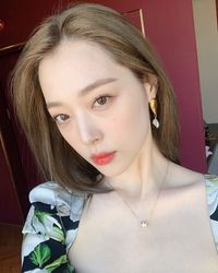 Seperti Sulli, Ini Kisah Kate Spade yang Tampak Bahagia Sebelum Bunuh Diri