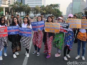 Aksi Damai Srikandi Milenial Jelang Pelantikan Presiden