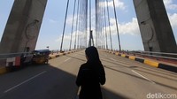 Selaku pemrakarsa, BJ Habibie sama sekali tak mempekerjakan tenaga ahli asing saat itu. Tentunya hal itu menjadi kebanggaan bangsa Indonesia.