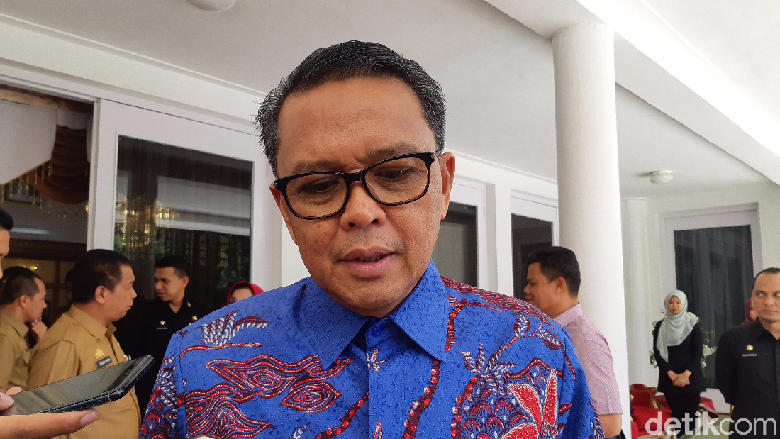 HUT Ke-350 Tahun Sulsel, Gubernur Minta Bupati-Walkot Tinggalkan Ego Sektoral HUT Ke-350 Tahun Sulsel, Gubernur Minta Bupati-Walkot Tinggalkan Ego Sektoral