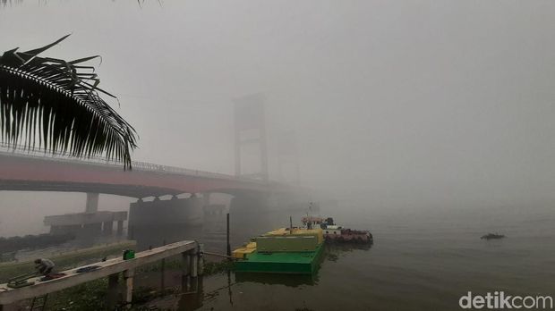 Kabut Asap Selimuti Palembang