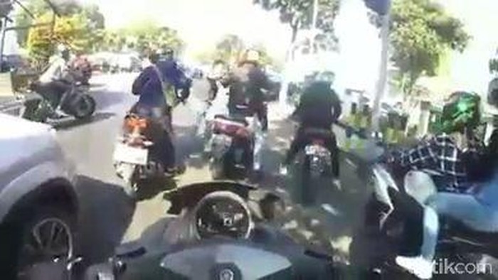 Respons Beberapa Komunitas Motor Soal Kericuhan Biker Vs Pengemudi