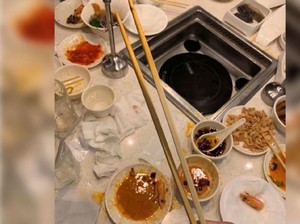 Tertarik Beli? Sumpit hingga Tisu Basah Bekas Artis China Ini Dilelang