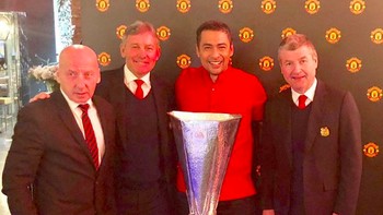 Dia juga pecinta berat Manchester United. Foto: Instagram