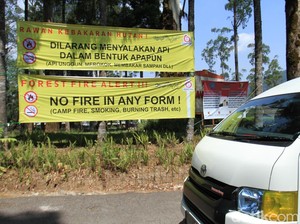 Pengelola Kawah Putih Pasang Spanduk Dilarang Menyalakan Api