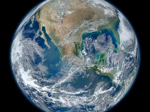 Mengapa Planet Bisa Berbentuk Bulat, Tidak Datar?