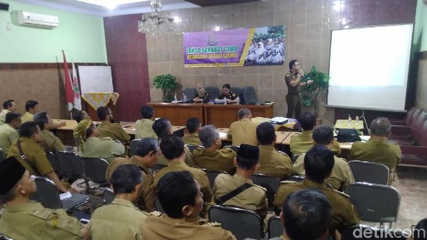 Kejari Ciamis Beri Pemahaman Hukum Melalui 'Jaksa Sahabat Guru'