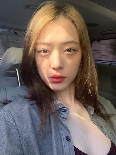 Sedihnya Kisah Sulli, Melawan Bullying Tapi Depresi karena Di-bully