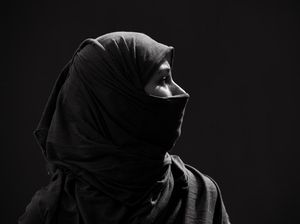 Berjilbab Itu Pilihan atau Kewajiban? Ini Jawaban dari Al-Quran