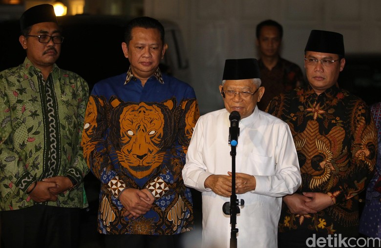 Maruf Amin: Saya Ketum MUI Nonaktif Hingga Munas Maruf Amin: Saya Ketum MUI Nonaktif Hingga Munas